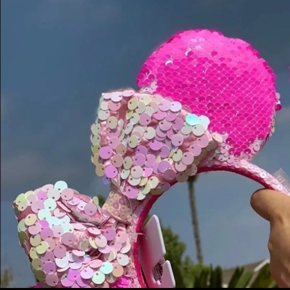 Cupcakes and cashmere Minnie Mouse ears - Picture 2 of 2